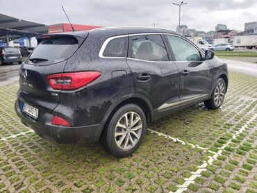 Renault: Renault : 1.5 l | 2017 г. 234000 km SUV/4x4 — 3
