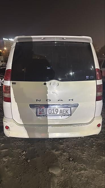 генезис авто: Toyota Noah: 2002 г., 2 л, Автомат, Бензин, Минивэн — 4