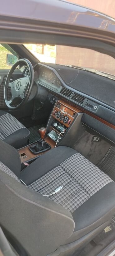 mercedes 212: Mercedes-Benz W124: 1994 г., 2.2 л, Механика, Газ, Седан