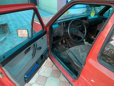 Volkswagen: Volkswagen Jetta: 1984 г., 1.6 л, Механика, Дизель, Седан — 13