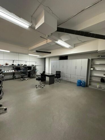 Офисы: Продаю Офис 384 м², С ремонтом, Многоэтажное здание, Цокольный этаж этаж — 9