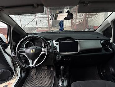 Honda: Honda Fit: 2009 г., 1.5 л, Вариатор, Бензин, Хэтчбэк — 5