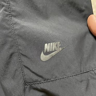 швея надом брюки: Nike оригинал 💯 %. 
Новый ! Не ношенный. Размер не подошел — 4