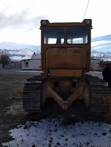 бульдозеры: Бульдозер, 1991 г., Гусеничный — 4