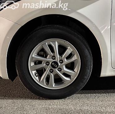 Kia: Kia K3: 2019 г., Седан — 4