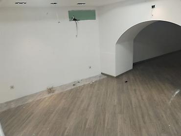 kiraya: Kommersiya sahəsi – yarımzirzəmi obyekt - Ayrı girişli, küçəyə çıxışı — 5