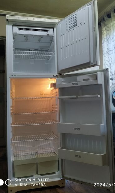 кофейня работа: Холодильник Stinol, Б/у, Двухкамерный, No frost, 60 * 185 * 60