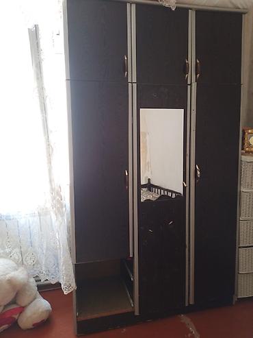 mebel stol stullar: İşlənmiş, 4 qapılı, Güzgülü, Qəhvəyi, Açılan, Düz dolab — 1