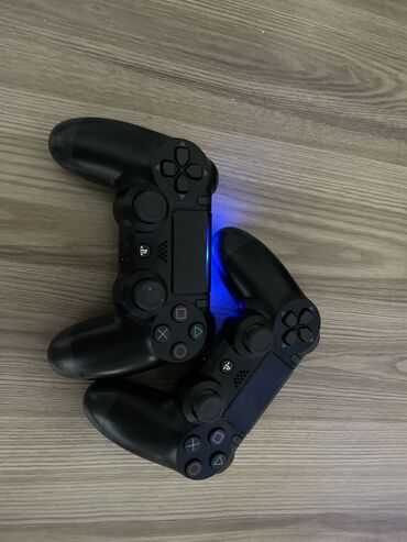 PS4 (Sony PlayStation 4): Джойстики от DualShock4 в идеальном состоянии. один джойстик стоит