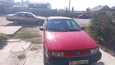 bmw 2004: Volkswagen Passat: 1988 г., Механика, Седан — 3