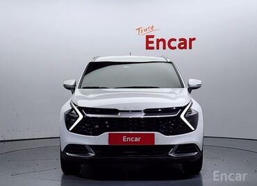 киа спортейдж1: Автомобиль Kia Sportage белого цвета с черным кожаным салоном. Оснащен