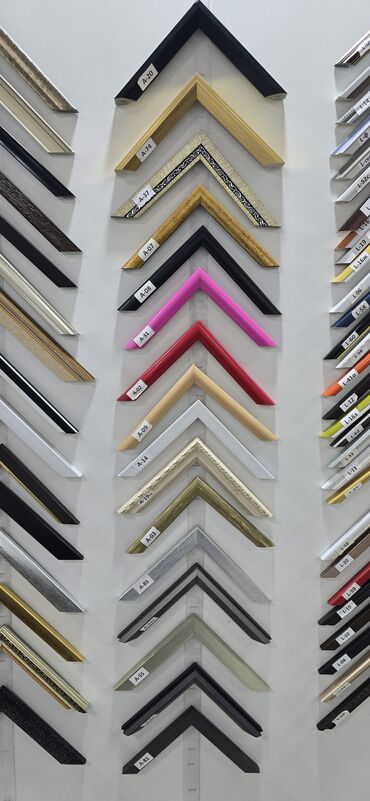 Зеркала: В наличии! Зеркало с тёмно-коричневой рамой, рамка ПВХ. Ширина рамки — 10