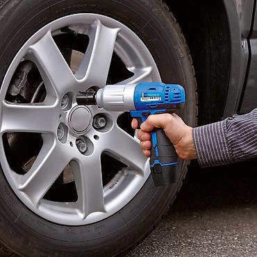 Ostali akumulatorski alati: Akumukatorski udarni odvijač za točkove - -Pun energije: CARTREND — 1