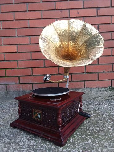 gramofonske ploce: Gramofon ispravan 400e
tel