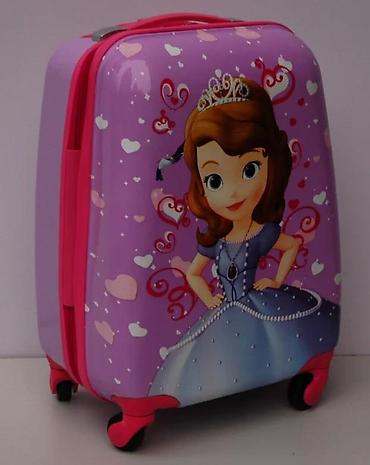 Rančevi, torbe i koferi: Dečiji kofer na točkiće sa motivom princeze Sofije. Kofer ima — 3