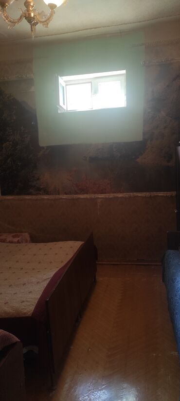 Həyət evləri və villaların satışı: Salam. Allah alanada satanada xeyir versin. Ev 2 otaq 1 zaldir. Boyuk — 8