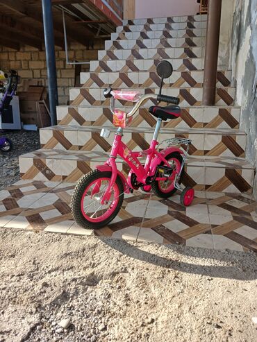 velosiped motor: Yeni Uşaq velosipedi Ünvandan götürmə