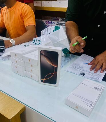 iphone 11 pro qiymeti azerbaycanda: IPhone 16 Pro Max, 256 GB