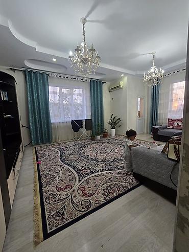 жилой городок: 2 комнаты, 67 м², 4 этаж — 4