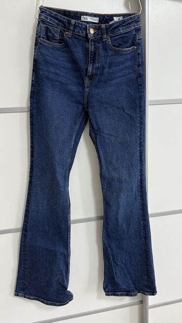 Farmerke: Ženska garderoba – više komada 1) Print pantalone - Materijal: lagana na lalafo.rs — 12 Farmerke: Ženska garderoba – više komada 1) Print pantalone - Materijal: lagana — 12