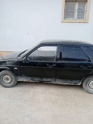 VAZ (LADA): VAZ (LADA) 21099: 1.5 l | 1993 il Sedan — 4