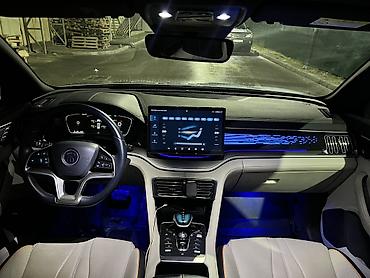 BYD: BYD Yuan Plus: 2022 г., Робот, Электромобиль, Кроссовер — 12