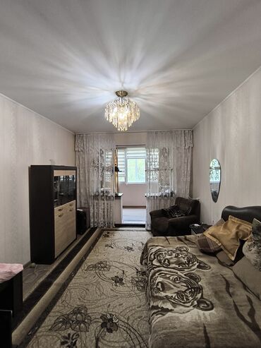 квартира комсомол: 2 комнаты, 42 м², 104 серия, 2 этаж, Косметический ремонт