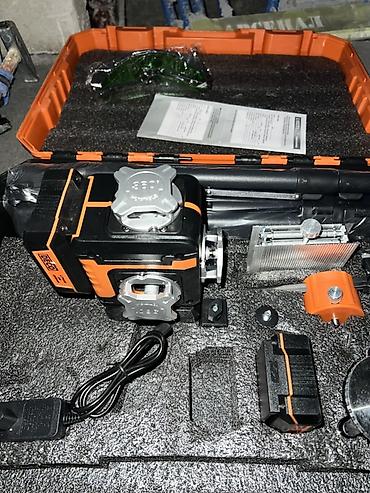 яркие: Лазерный уровень DEKO DZL-700 (зеленый луч) в фирменном ударопрочном — 3