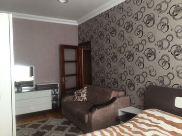недвижимость в кусарах: 8-ci kilometr, 3 otaqlı, Yeni tikili, m. Xalqlar Dostluğu, 110 kv. m