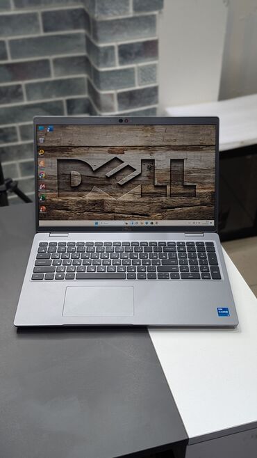 процессор i5: Ноутбук, Dell, 16 ГБ ОЭТ, Intel Core i5, 15.6 ", Колдонулган, Татаал эмес тапшырмалар үчүн, эс тутум NVMe SSD