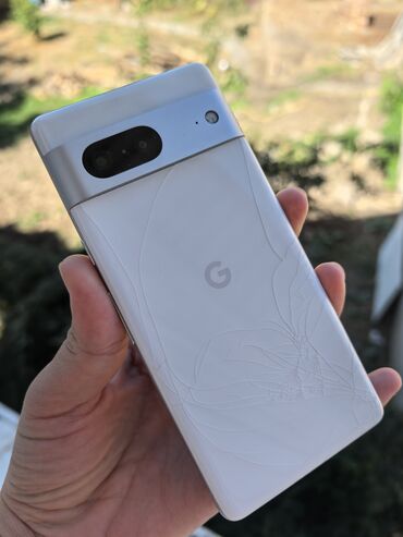 Google: Google Pixel 7, Б/у, 128 ГБ, цвет - Белый, 1 SIM, eSIM