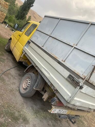 лабовое стекло на спринтер: Mercedes-Benz Спринтер: 2001 г., 2.2 л, Механика, Дизель