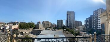 Həyət evləri və villaların satışı: Şəhər mənzərəsinə açılan balkonları olan möhtəşəm fasadlı 4 mərtəbəli — 3