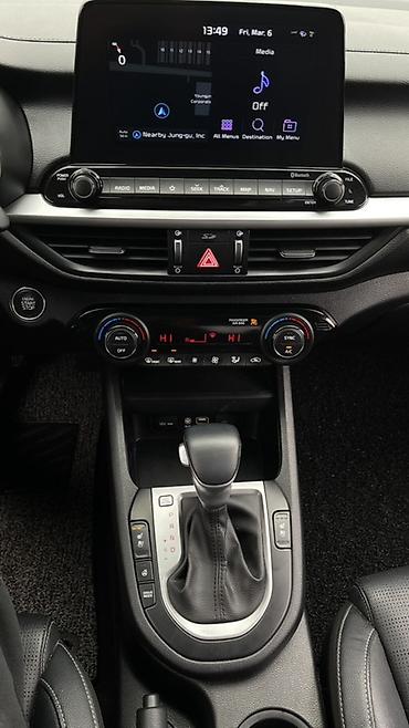 Kia: Kia K3: 2019 г., Вариатор, Бензин, Седан — 9