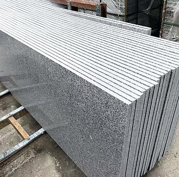 Лестницы из гранита, мрамора: Лестница из гранита, мрамора Для дома, Форма лестницы: Прямая — 7