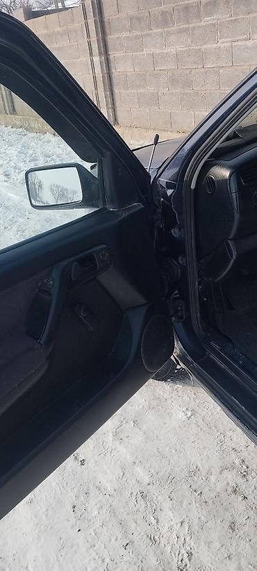 Volkswagen: Volkswagen Golf: 1993 г., 1.6 л, Механика, Бензин, Хэтчбэк — 7