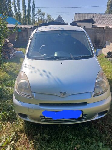 Toyota: Toyota Funcargo: 2002 г., 1.3 л, Автомат, Бензин, Купе