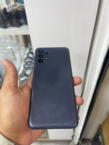 samsunk a13: Samsung Galaxy A13, цвет - Черный