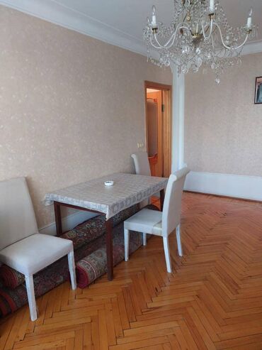 Uzunmüddətli kirayə mənzillər: Nərimanov metrosunun yaxınlığında 5 mertebeli binanın 3-cü — 3