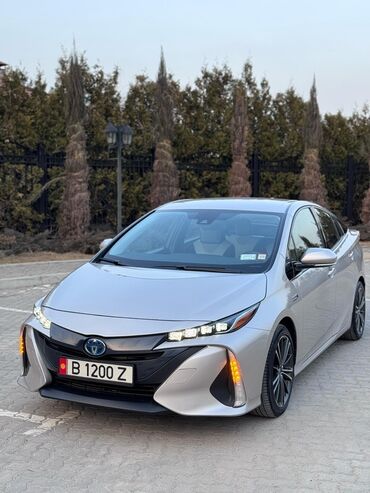 Toyota: Toyota Prius: 2018 г., Автомат, Гибрид, Седан — 7