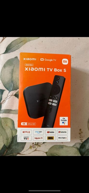 Smart TV bokslar: Yeni Smart TV boks Xiaomi Ünvandan götürmə