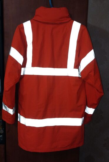 Digər kişi geyimləri: Uniforma. Kutka.az işlenmiş.sökuyu yoxdur.(Razmer:M-48)Qalındı. Su — 17