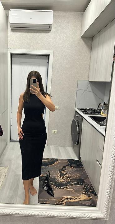 Qara rəngli midi don.stradi markasi.cemi 1 defe geyinilin.S olcu .m lalafo.az -da Qara rəngli midi don.stradi markasi.cemi 1 defe geyinilin.S olcu .m
