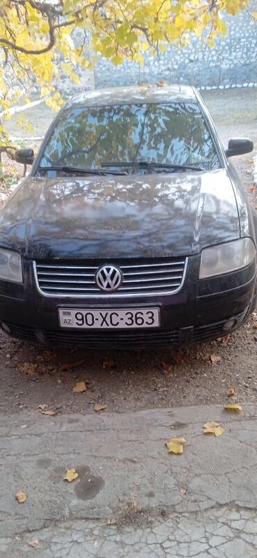 Volkswagen: Volkswagen Passat: 1.8 l | 2001 il Sedan — 1