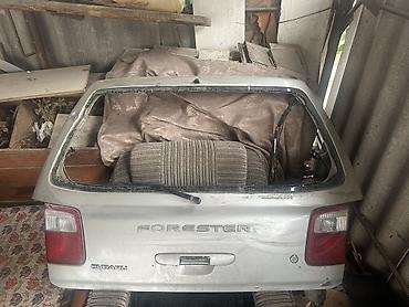 Унаа: Крышка багажника Subaru Forester (SF5/SF9,рестайлинг 2000-х). Имеется — 1