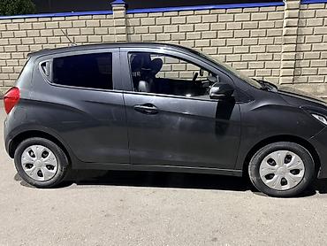 Продажа авто: Chevrolet Spark: 2020 г., 1 л, Автомат, Бензин, Хэтчбэк — 4