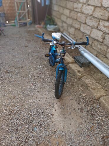 velosiped usaq: Uşaq velosipedi