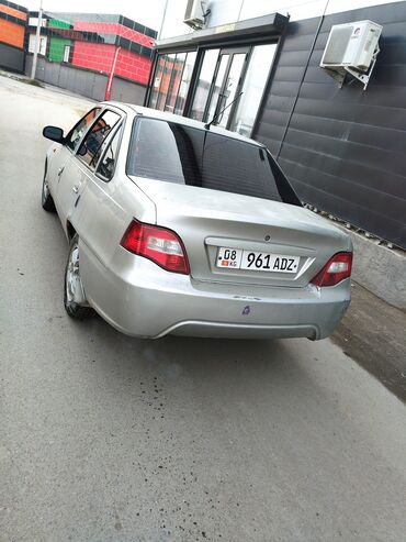 стрим мотор: Daewoo Nexia: 2010 г., 1.5 л, Механика, Бензин, Седан