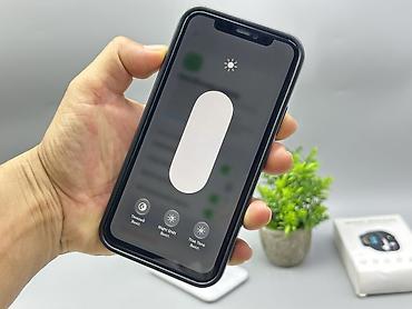 iphone adapter: IPhone 11 Pro, Б/у, 256 ГБ, Белый, Чехол, 77 % — 9