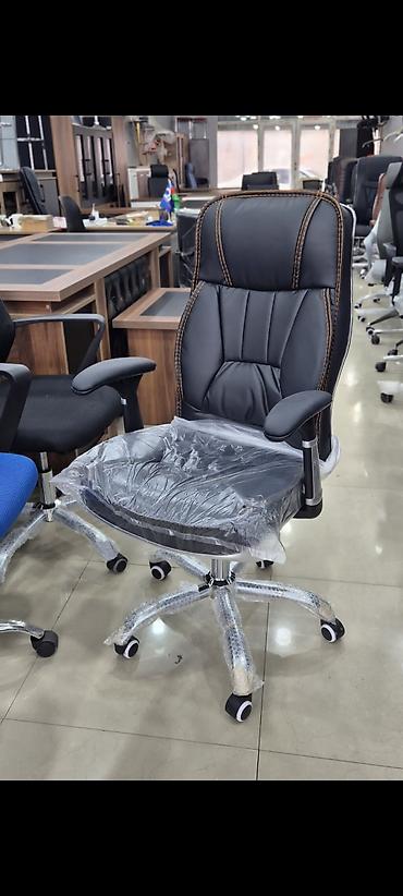kreslolar ofis ucun: Yeni, Təkərli, Qolları tənzimlənmir, Süni dəri — 1